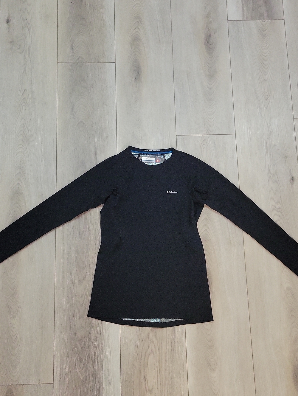 Columbia Black Women's Long-Sleeve Performance Tee